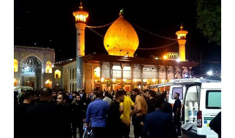 اعطای تندیس ملی فداکاری به جوان فداکار حادثه تروریستی شاهچراغ